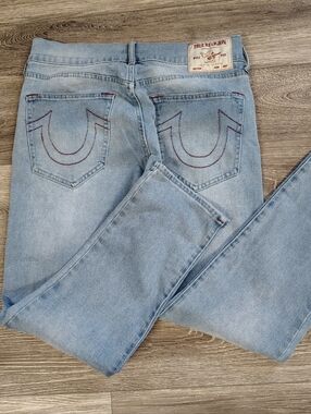 True Religion Light Blue Skinny Jeans with Signature Stitching Mens 32